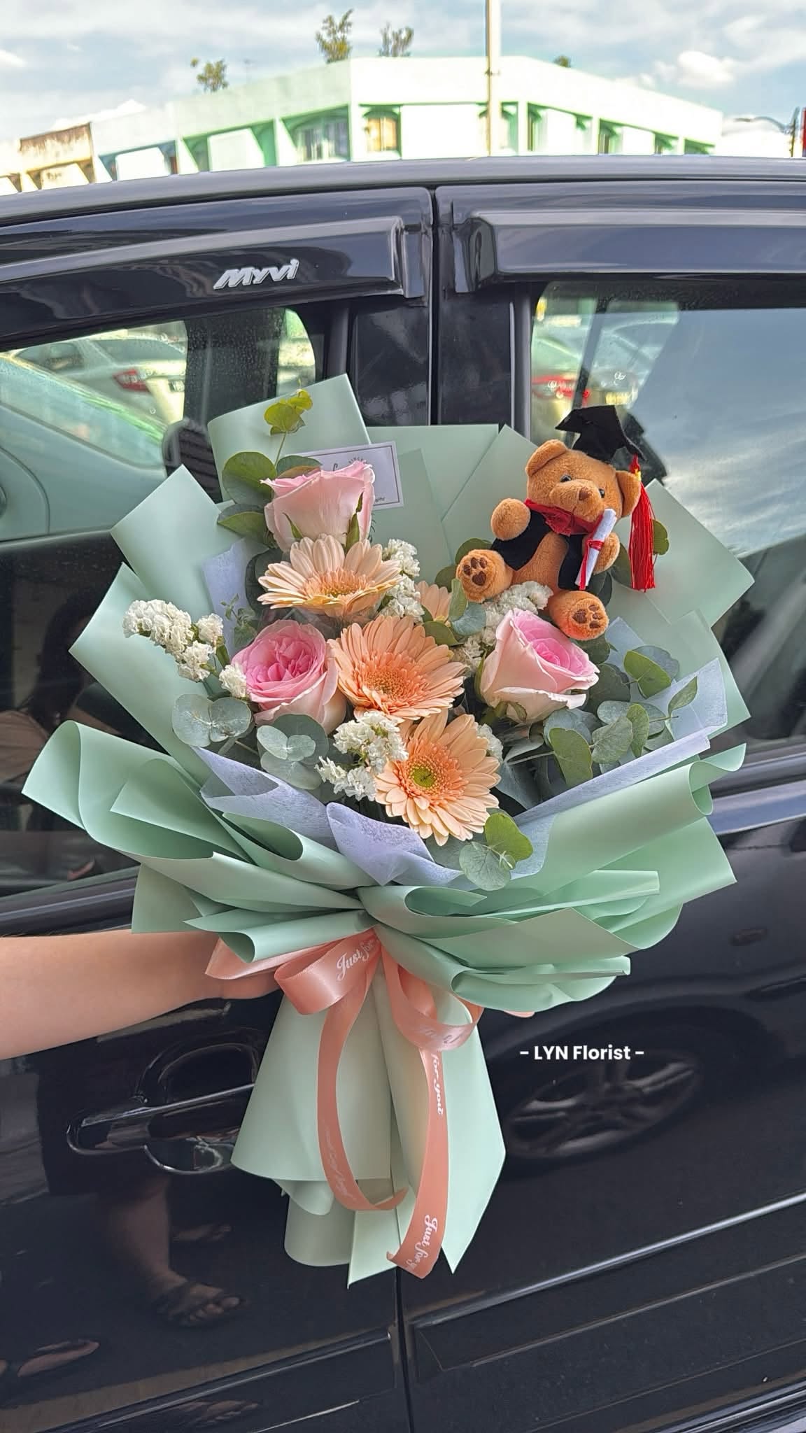 Lyn Florist 11